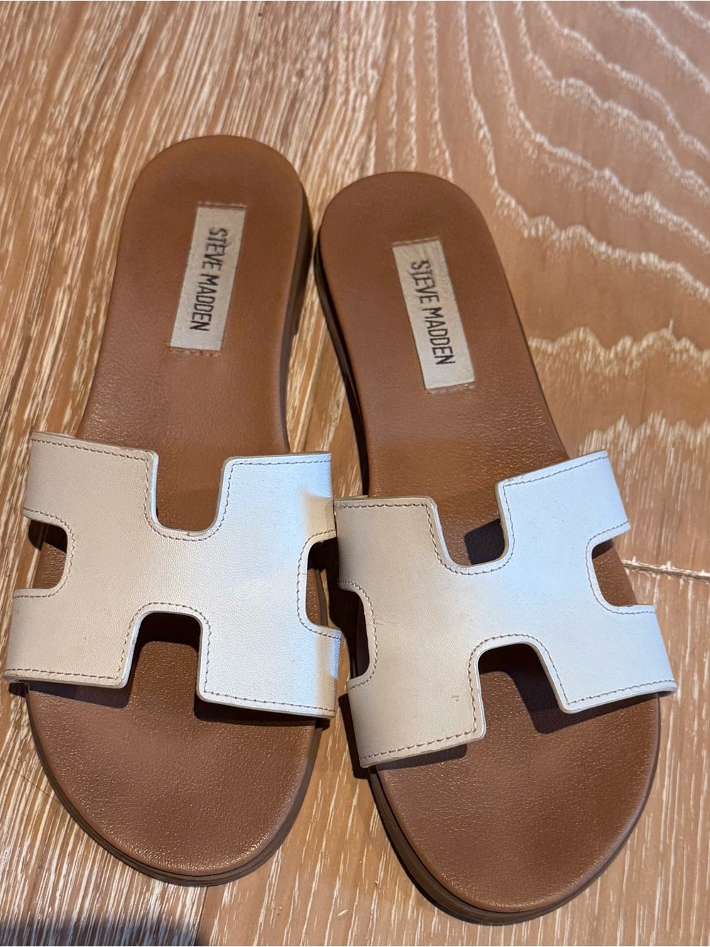 Steve Madden Cream and Brown Slide Sandals